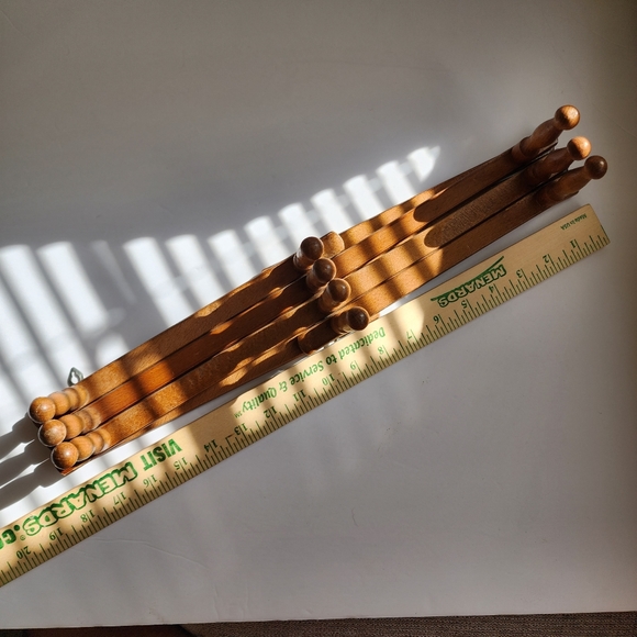 Vintage wooden accordion coat/hat/plants ect - Picture 11 of 14